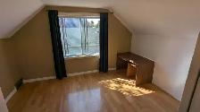 room for rent, young professional welcomed, close to UAlberta - Photo 3