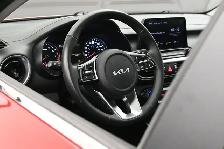 2022 Kia Forte EX Premium - Call 902-466-9550 ONLY 35KM! Apple C - Photo 5
