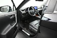 2024 Toyota RAV4 TRAIL AWD, HEATED SEATS, BACKUP CAMERA & MORE! - Photo 14