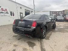 2016 Chrysler 300 300S - Photo 3