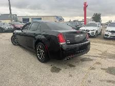 2016 Chrysler 300 300S - Photo 5