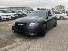 2016 Chrysler 300 300S - Photo 17