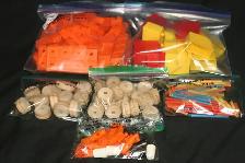 1960'S TINKERTOY TOY MAKER SET 196 PIECES