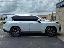 2022 Lexus LX LX 600 Auto, LUXURY PACKAGE, NO ACCIDENT - Photo 3