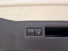 2021 Toyota Venza LE AWD, ONE OWNER, NO ACCIDENT - Photo 11