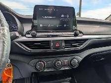 2023 Kia Forte EX IVT | Sun-roof! | Back-up cam! | One-owner! | - Photo 15