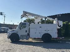 2006 Freightliner M2 106 Altec 37 Foot Bucket Service Truck - Photo 6