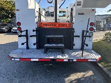 2006 Freightliner M2 106 Altec 37 Foot Bucket Service Truck - Photo 20