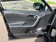 2022 Toyota RAV4 LE LE AWD - Photo 10