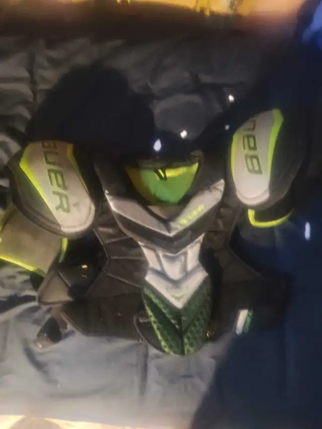 Bauer Supreme One.6 Shoulder Pads