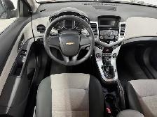 Chevrolet Cruze LS 2012 à vendre - Photo 18