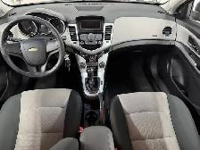 Chevrolet Cruze LS 2012 à vendre - Photo 19