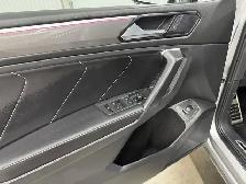 Volkswagen Tiguan Comfortline R-Line Black Edition 4MOTION 2024 - Photo 16