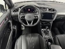 Volkswagen Tiguan Comfortline R-Line Black Edition 4MOTION 2024 - Photo 20