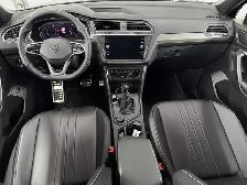 Volkswagen Tiguan Comfortline R-Line Black Edition 4MOTION 2024 - Photo 20