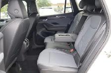 2026 Volkswagen Tiguan Comfortline R-Line Black Edition 4MOTION - Photo 8