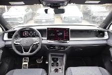 2026 Volkswagen Tiguan Comfortline R-Line Black Edition 4MOTION - Photo 11