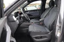 2026 Volkswagen Tiguan Comfortline R-Line Black Edition 4MOTION - Photo 9