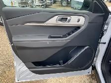 2026 Ford Explorer Active - Photo 6