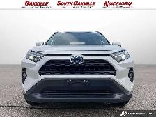2023 Toyota RAV4 XLE HYBRID | AWD | NO ACCIDENTS | SAVE ON GAS | - Photo 2