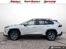 2023 Toyota RAV4 XLE HYBRID | AWD | NO ACCIDENTS | SAVE ON GAS | - Photo 3