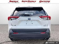 2023 Toyota RAV4 XLE HYBRID | AWD | NO ACCIDENTS | SAVE ON GAS | - Photo 5