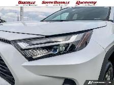 2023 Toyota RAV4 XLE HYBRID | AWD | NO ACCIDENTS | SAVE ON GAS | - Photo 8