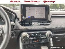2023 Toyota RAV4 XLE HYBRID | AWD | NO ACCIDENTS | SAVE ON GAS | - Photo 19