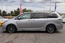 2017 Toyota Sienna - Photo 4