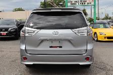 2017 Toyota Sienna - Photo 6