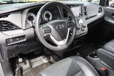 2017 Toyota Sienna - Photo 9