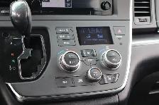 2017 Toyota Sienna - Photo 14
