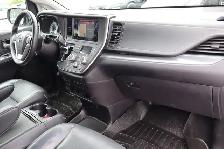 2017 Toyota Sienna - Photo 16
