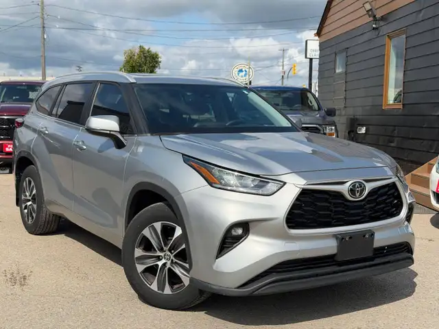 2023 Toyota Highlander XLE AWD No Accidents