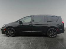 2025 Chrysler Pacifica Limited - Photo 2