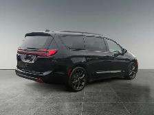 2025 Chrysler Pacifica Limited - Photo 7