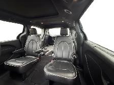 2025 Chrysler Pacifica Limited - Photo 15