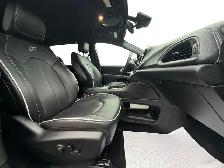 2025 Chrysler Pacifica Limited - Photo 17