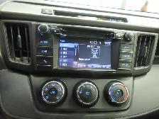 TOYOTA RAV4 2018 LE AWD SAFETY SENSE SIEGES CHAUFFANT CAMÉRA REC - Photo 16