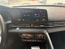 2022 Hyundai Elantra - Photo 14