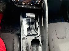 2022 Hyundai Elantra - Photo 15