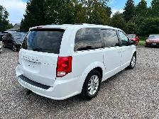2019 Dodge Grand Caravan SXT Premium Plus CERTIFIED - Photo 5