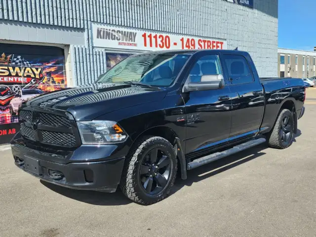 2021 Ram 1500 Classic SLT 4x4 Crew Cab 6'4' Box