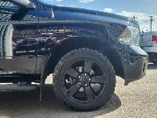 2021 Ram 1500 Classic SLT 4x4 Crew Cab 6'4' Box - Photo 9