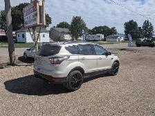 2017 Ford Escape SE 4WD 4dr SE - Photo 2