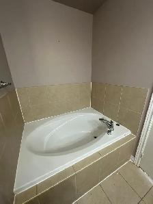Beautiful 3-Bedroom Detached Home For Rent - Photo 7