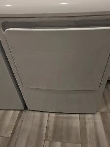 GE Electric Clothes Dryer - Photo 4
