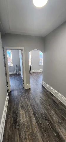 1 bedroom   Den - Photo 2
