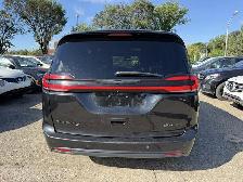 2022 Chrysler Pacifica Hybrid Limited - Photo 5