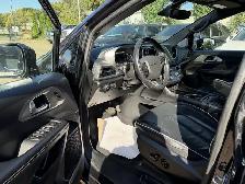 2022 Chrysler Pacifica Hybrid Limited - Photo 11